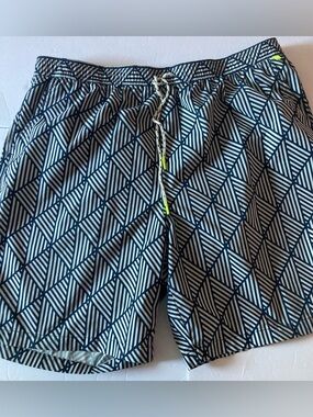 Psycho Bunny SZ XXL Navy and White Geometric Swim Trunks